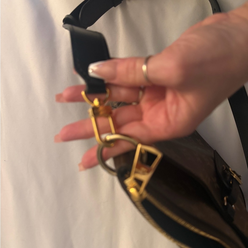 Louis Vuitton Monogram Brown Shoulder Bag Odeon mm - Picture 8 of 14